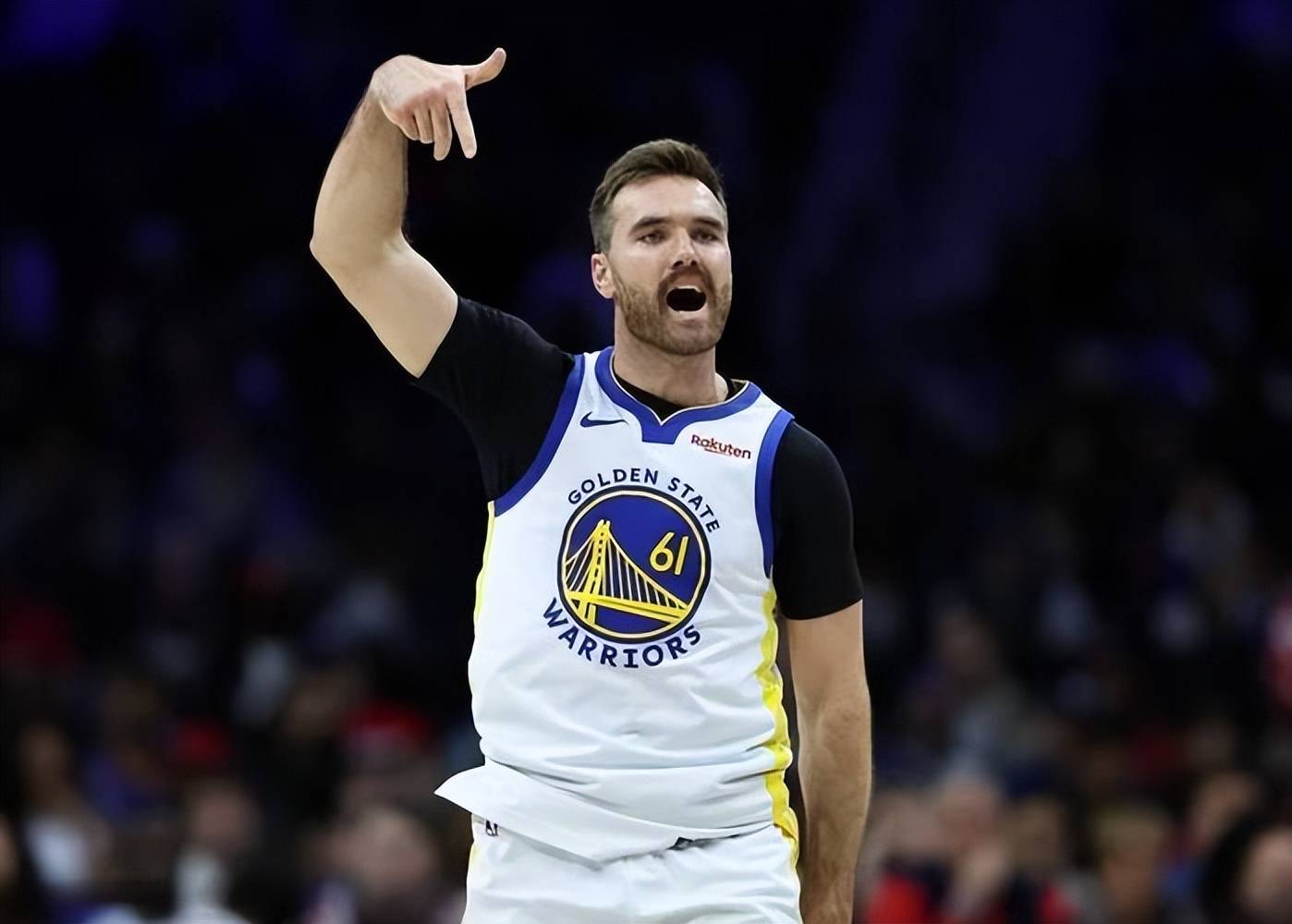 乐竞电竞平台-冲刺阶段金州勇士调整名单以备CBA季后赛，外线爆发环节打磨，更衣室稳定，年轻球员得到机会的简单介绍